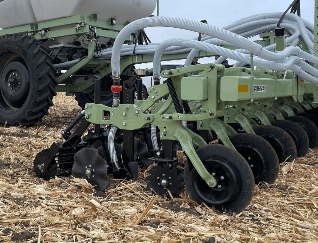 Built for Better Rows: Orthman’s 1tRIPr Strip-Till&nbsp;System